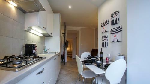 Apartment 4 Four
