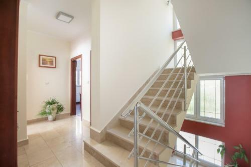 Comfort Duplex Apartment Mila, Tucepi, Sea View