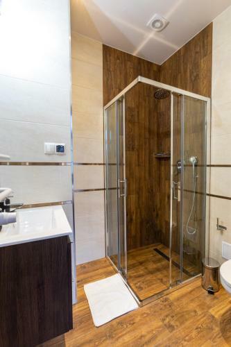 Bed & Breakfast Zeppelin Apartments Simple Acomodation