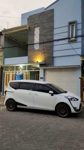 Hotel Oyo 91209 Arjuna Residence Sby