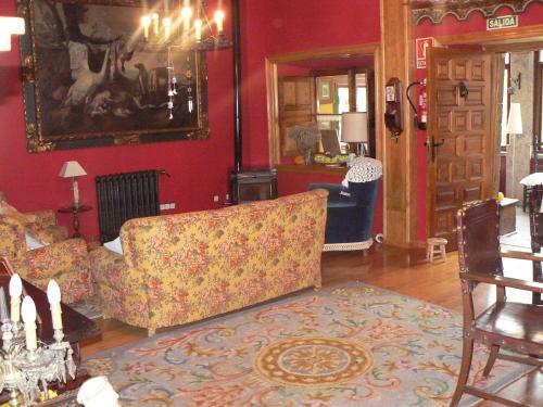 Hotel Y Ar Palacio Fl�rez Estrada