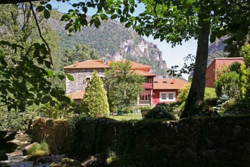 Hotel Y Ar Palacio Fl�rez Estrada
