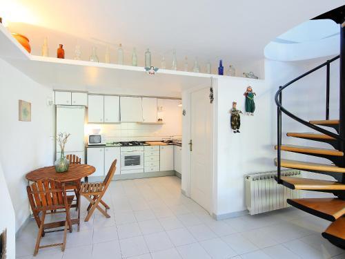 Apartment Urb Vallpineda