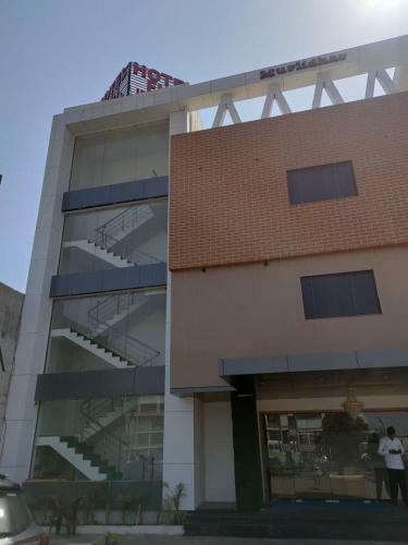 Hotel Fun Imperial Morbi