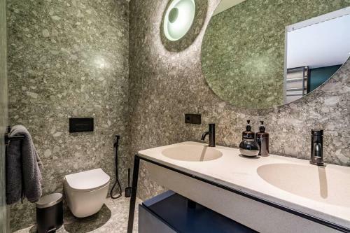 2br Luxury Villa Av2