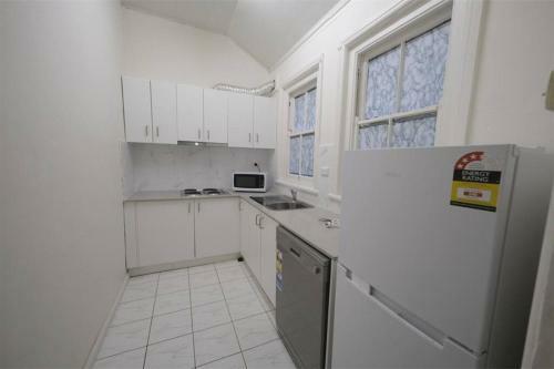 Sydney Burwood 5 Bed With 4 Bath Free Netflix Wifi