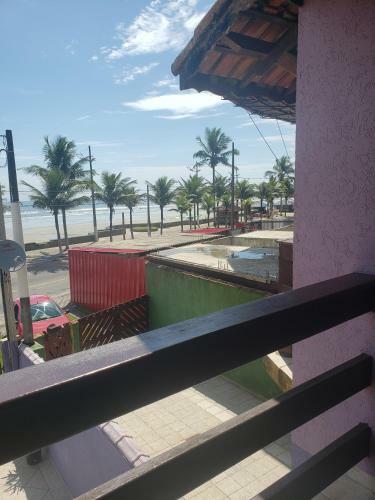 Casa Frente Mar Em Mongagu�
