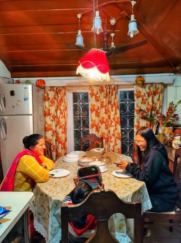 Solomon's Heritage Villa By Raahi Cafe