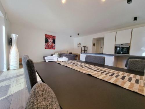 Apartamento Maison Vert - Neuwertige Wohnung Mit Terrasse