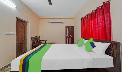 Hotel Treebo Trend Sri Saveraa Residency