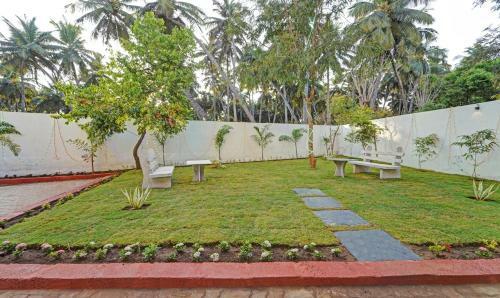 Hotel Treebo Trend Sri Saveraa Residency
