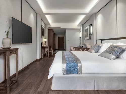 Hotel ????????????