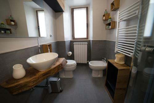 Apartamento Bed & Bike Frasassi