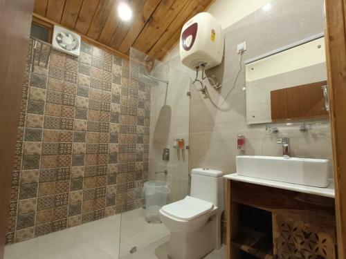 Hotel Aaroham Resort, Shimla