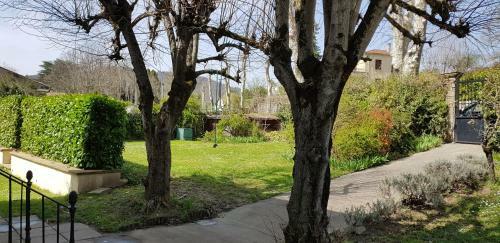 Maison Carr�e - Chalabre
