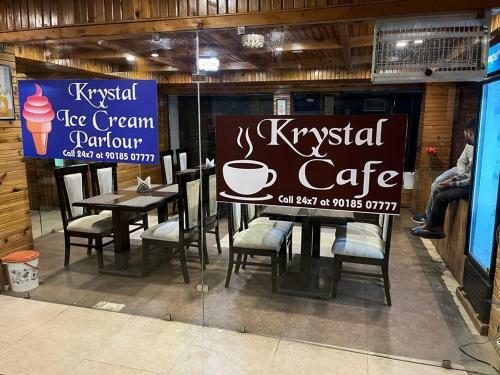 Hotel Krystal & Restaurant