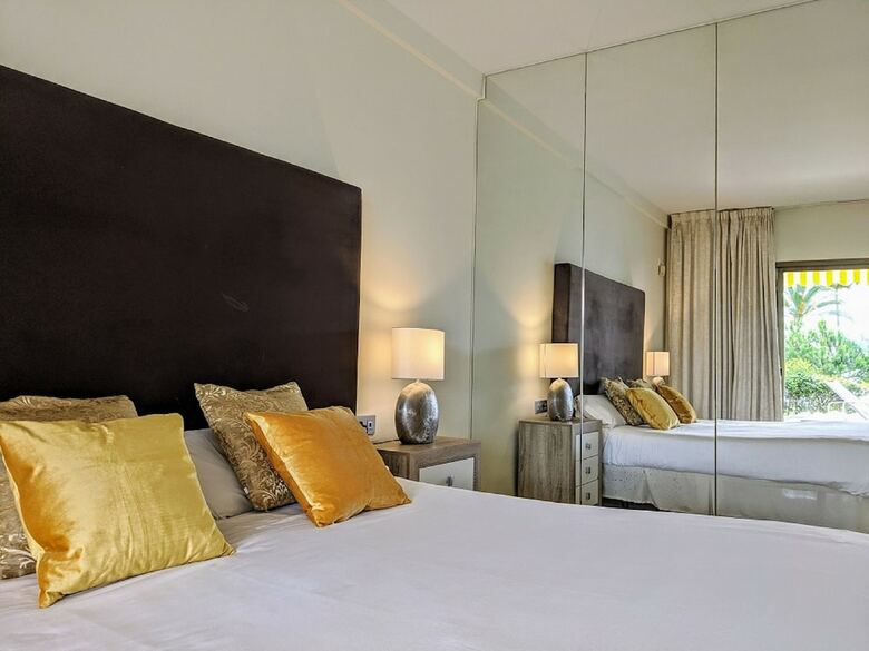 Coral Beach Aparthotel