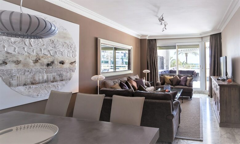 Coral Beach Aparthotel