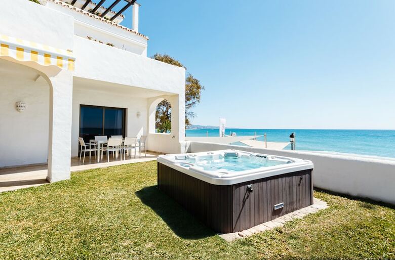 Coral Beach Aparthotel