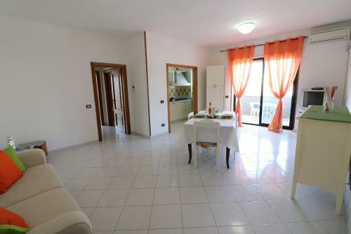 Gi� Otranto Holiday Home For 6 People