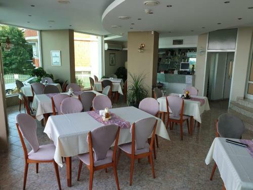 Family Hotel Elit