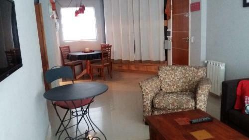 Apartamento Departamento "b" En Edificio Huarpes Gesell