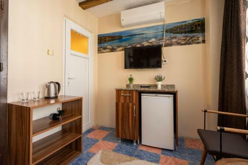 Pi Home & Apartments