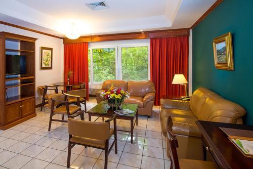 Hotel Villas Del Rio Luxury Suites By Vrhost