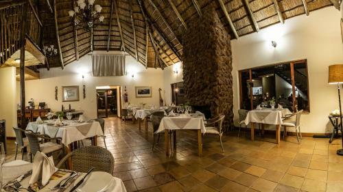 Hotel Golden Impalas Bush Resort