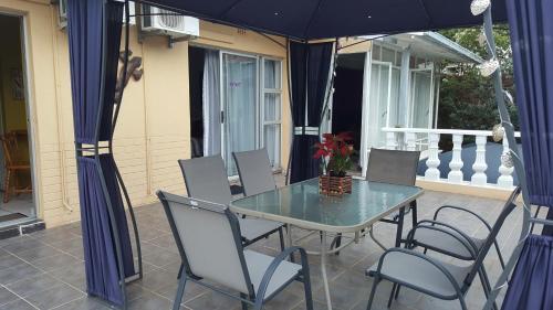 Hostal Gemstone Guest House
