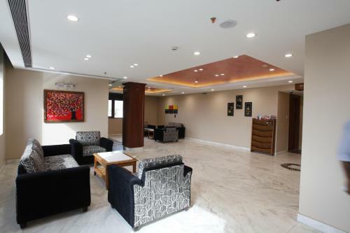 Hotel Saffron Leaf