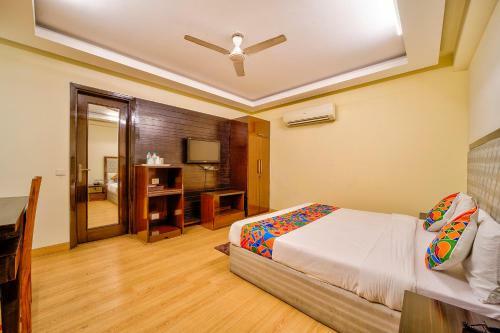 Fabhotel Rivlet