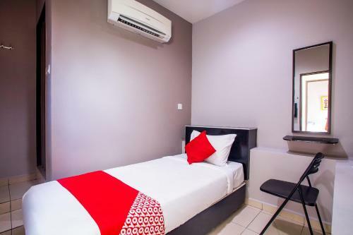 Oyo 44097 Avatarr Hotel