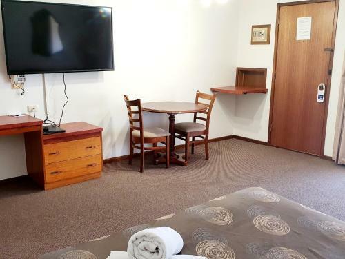 Golden Grain Motor Inn