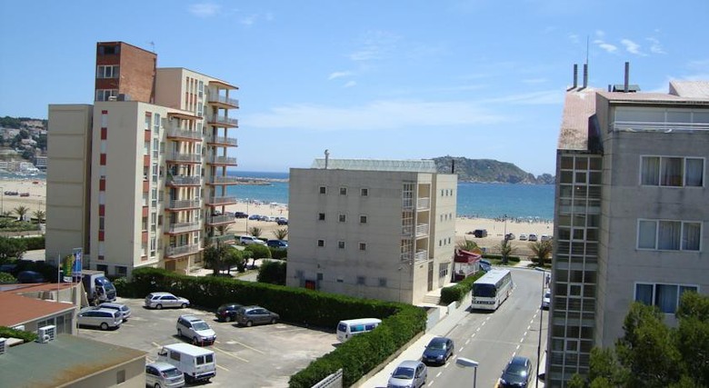 Payet Apartments