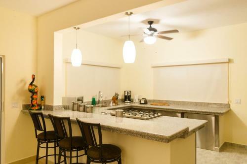 R&r Top Level 1 Br By Casago