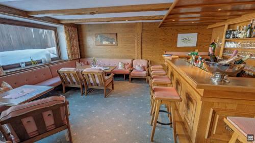 Bed & Breakfast Haus Schrofenstein