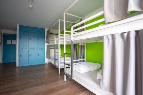 Nyon Hostel