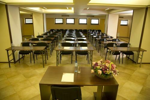 Yantra Grand Hotel