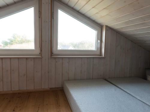 Holiday Home Fan� Cxxii