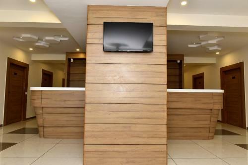 Hotel The Royal Square - Sky Stays (Chandkheda)
