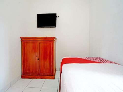 Hotel Oyo 90840 Teratai Residence
