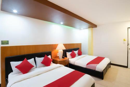 Vaccinated Staff - Oyo 195 Ranchotel - Bi�an