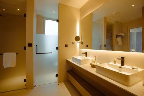 Hotel The Terraces Resort And Spa