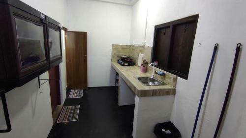 98 Home Apartment