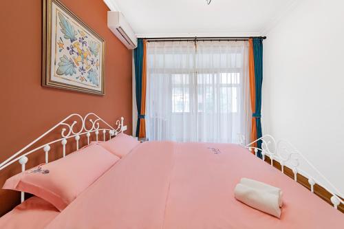 Locals Apartment House 20