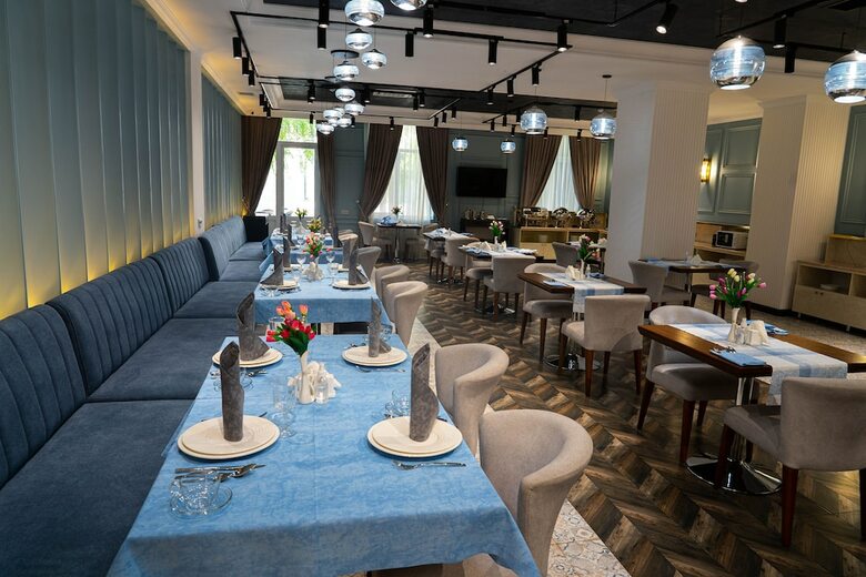 Green Park Hotel
