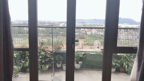 Apartamento C?n H? Cao C?p ?� L?t