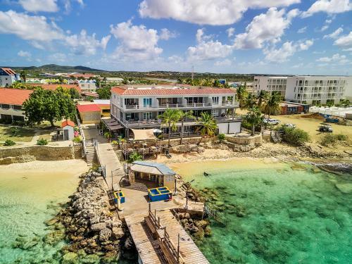 Apartamento Den Laman Condominium Tuna