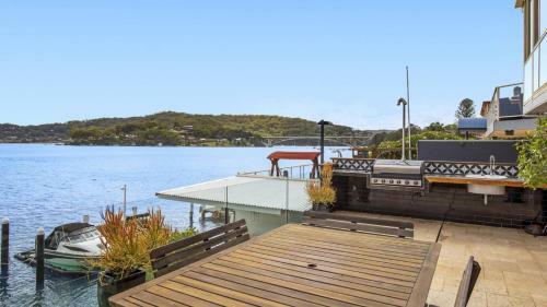 Waterfront Studio - Perfect For Couples